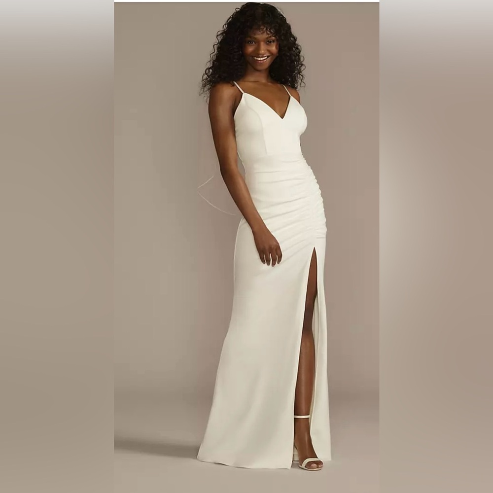 BRAND NEW Classic Wedding Dress